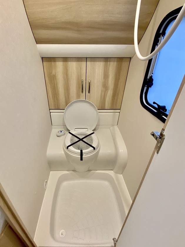 Hobby 400SFe Deluxe | キャンピングカー HOBBY/SWIFT